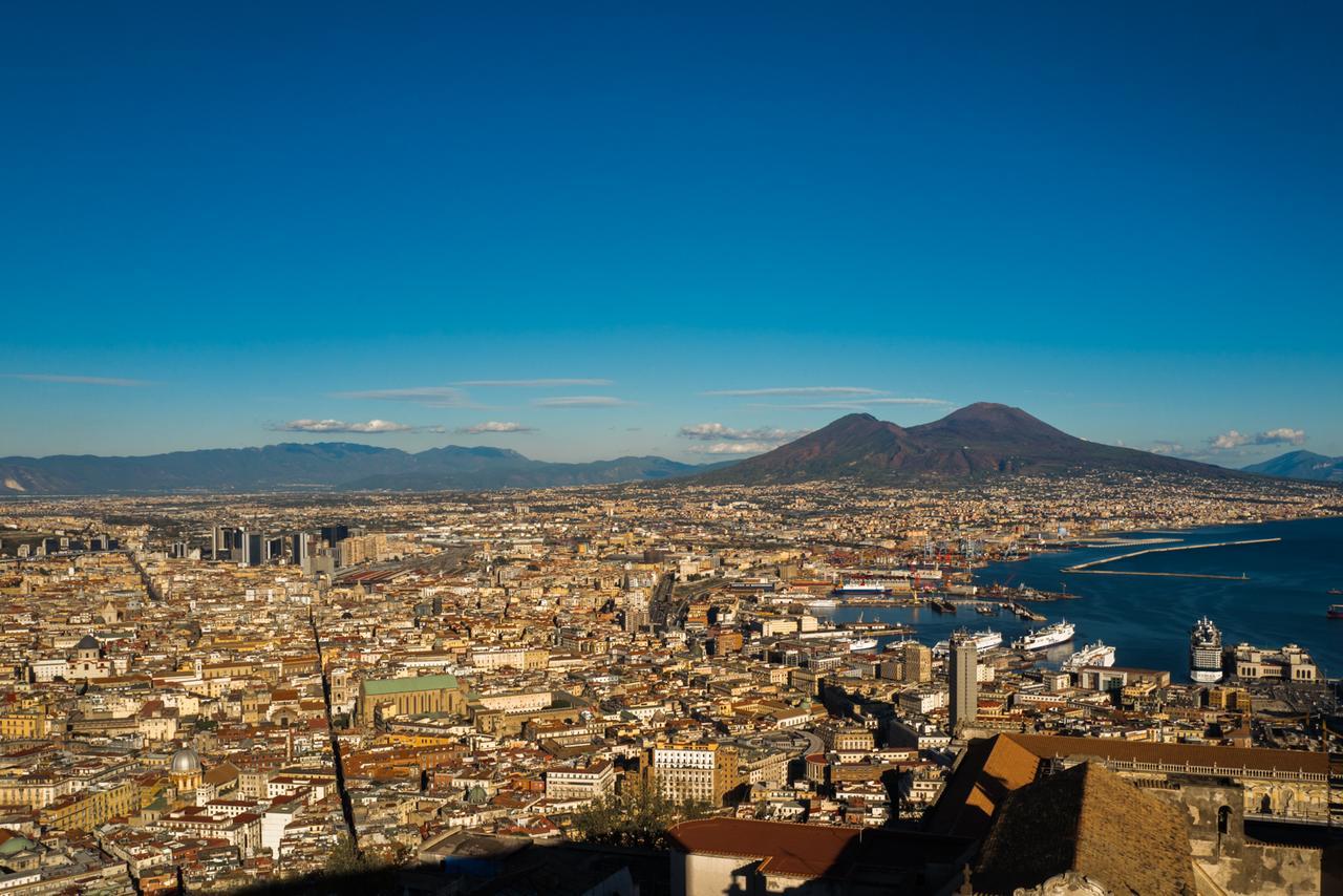 Art Suite Nel Cuore Di Napoli Exterior photo