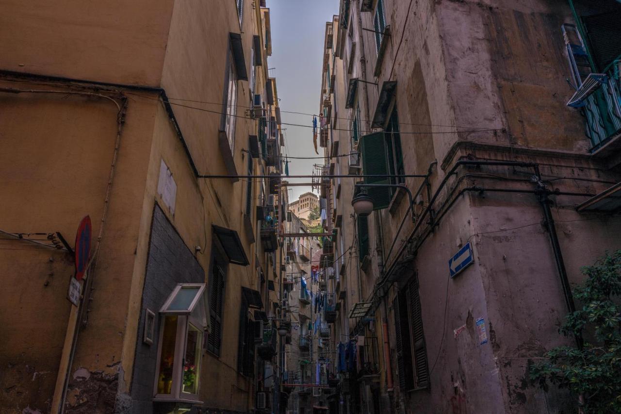 Art Suite Nel Cuore Di Napoli Exterior photo