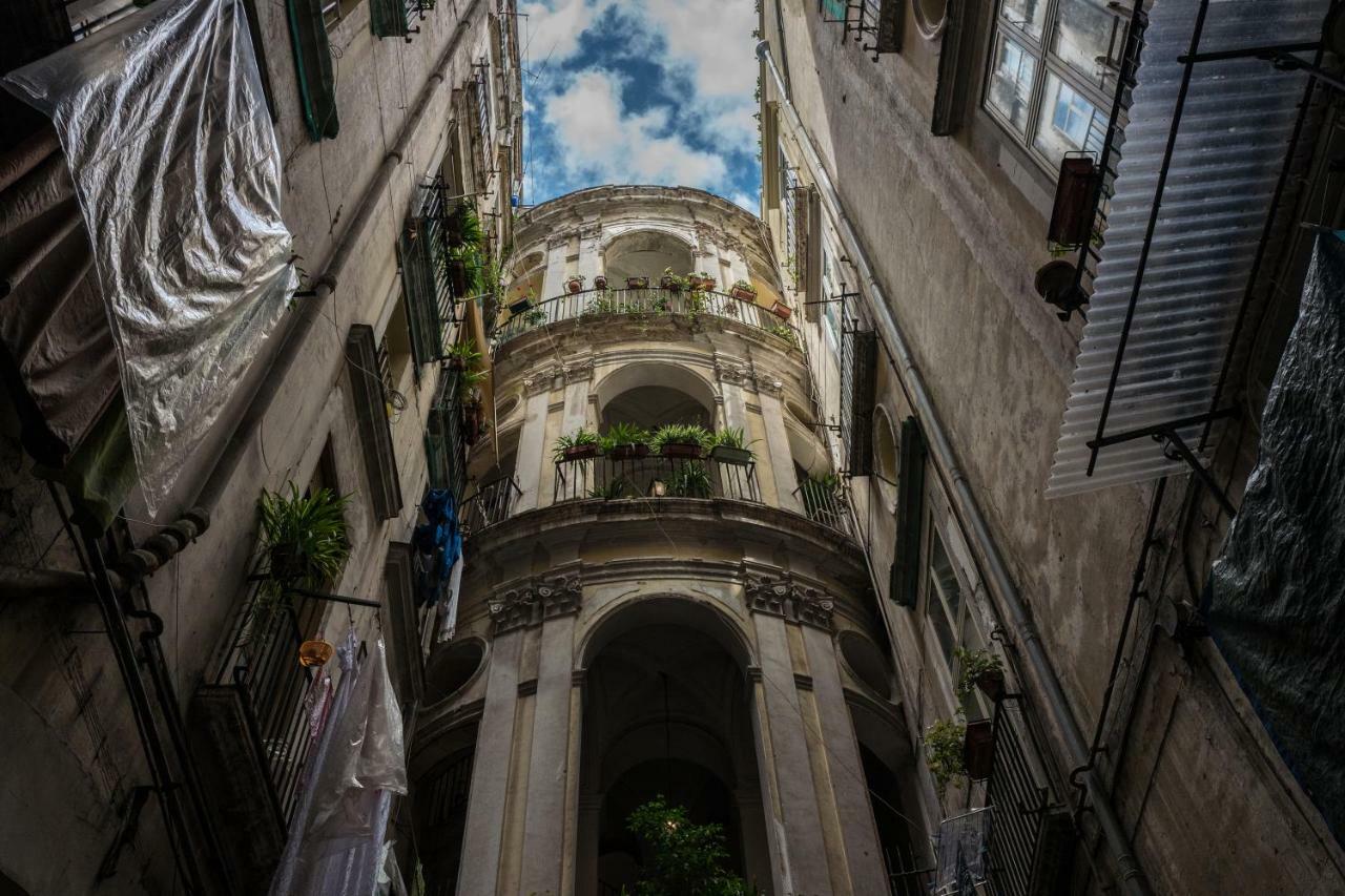 Art Suite Nel Cuore Di Napoli Exterior photo