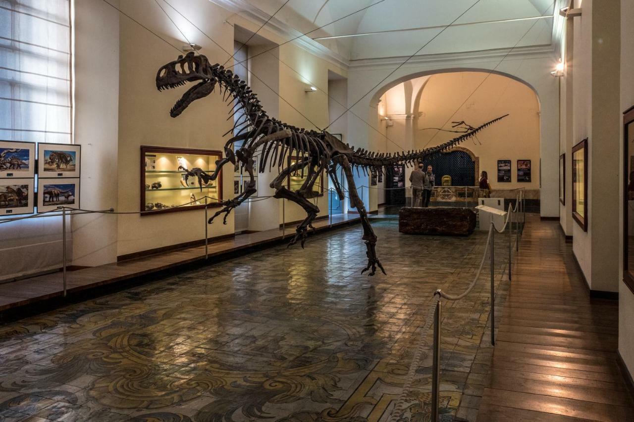 Art Suite Nel Cuore Di Napoli Exterior photo