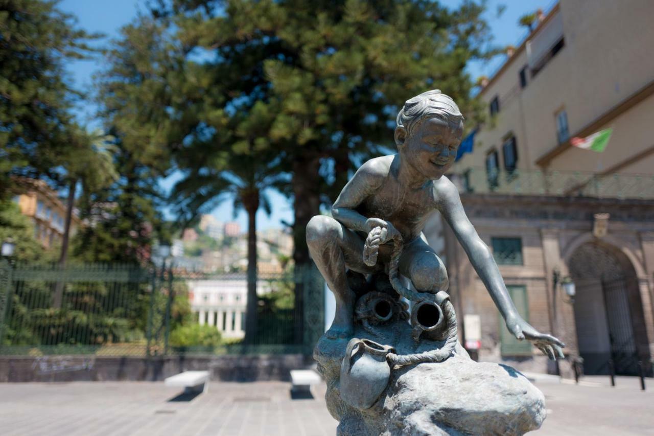 Art Suite Nel Cuore Di Napoli Exterior photo